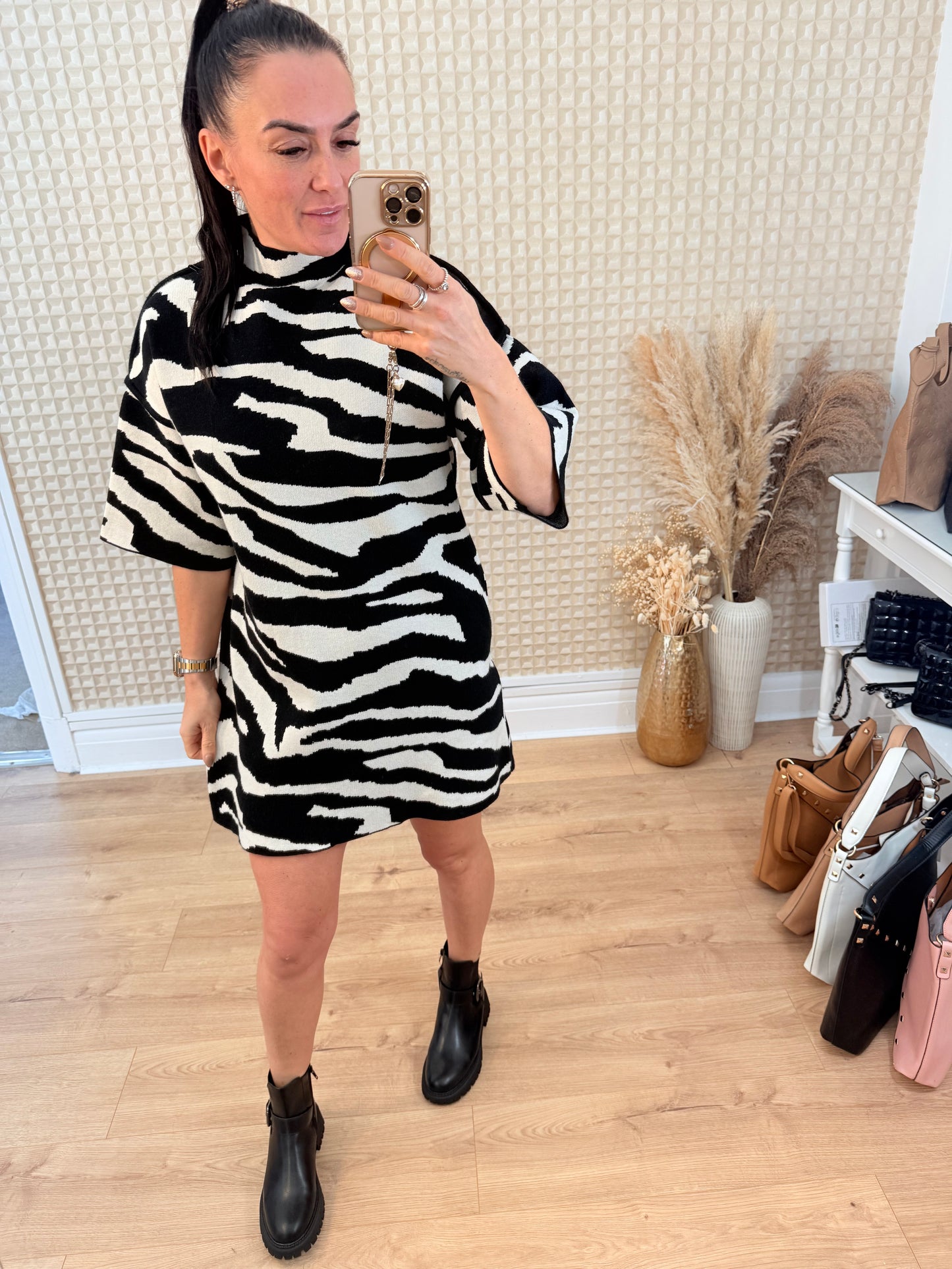 Tiger Knit Dress Black