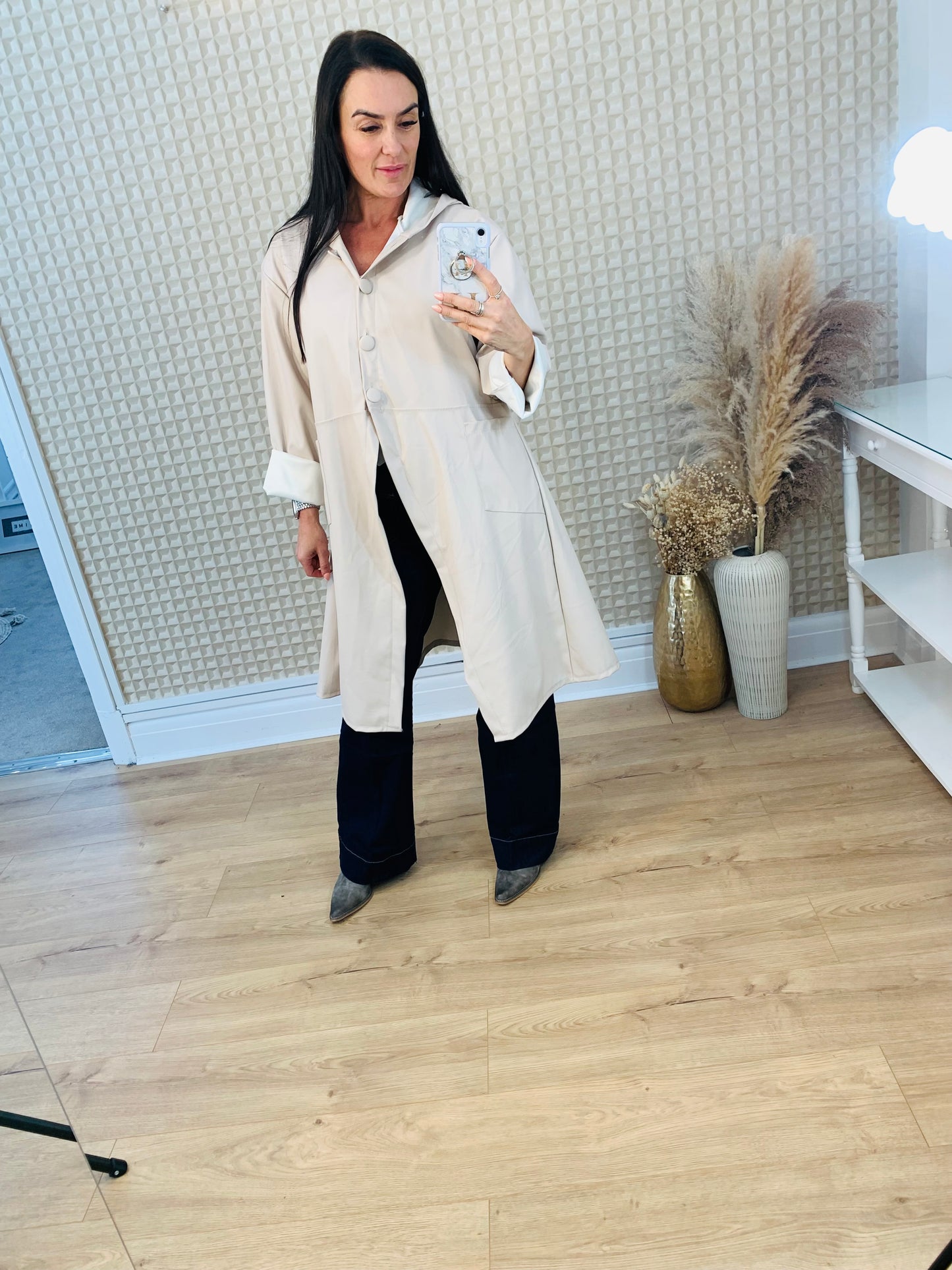 Cream Button Mac
