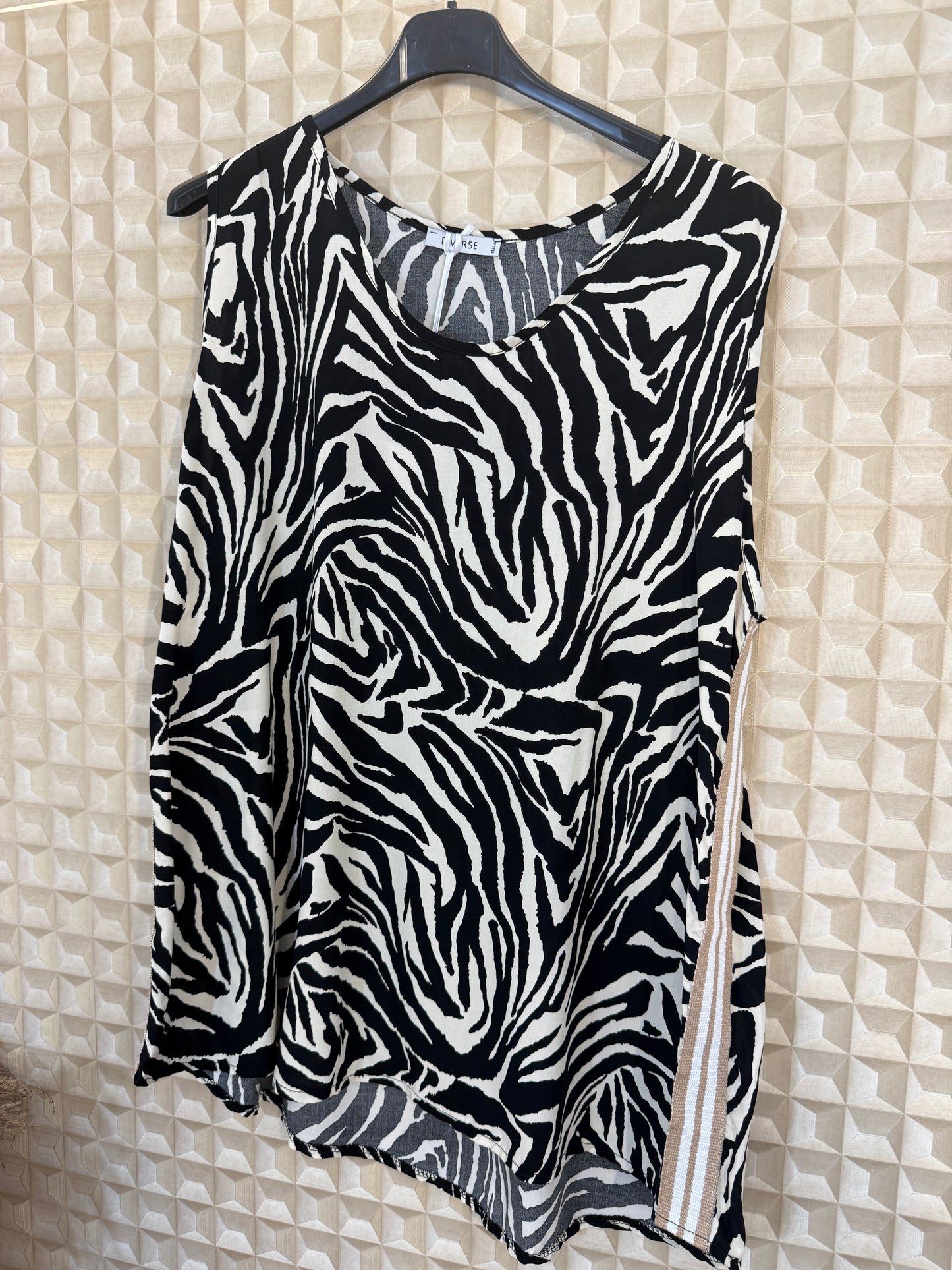 Diverse Zebra Top