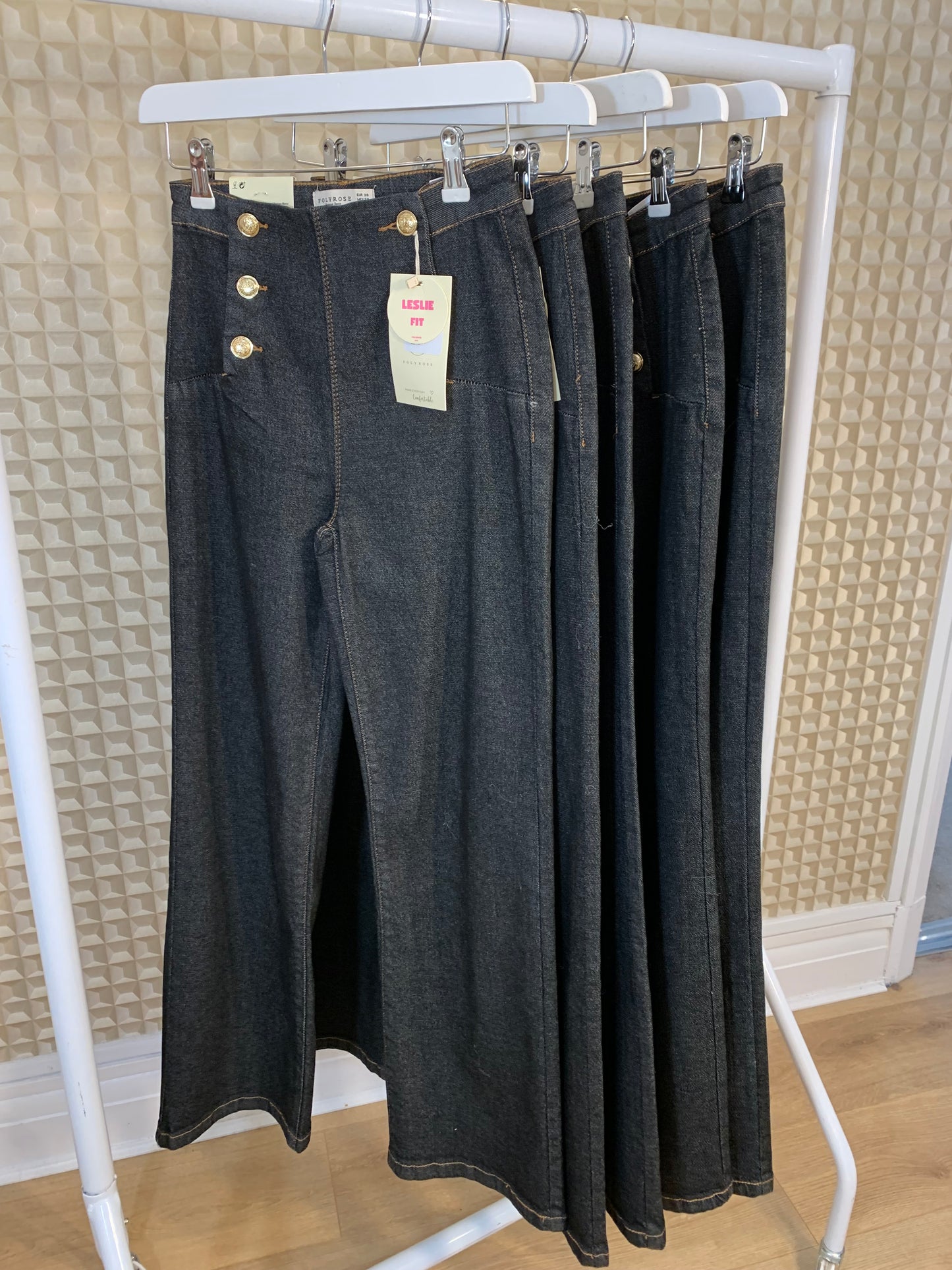 Folyrose Leslie Fit Denim Button Jeans