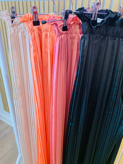Diverse Pleated Trouser