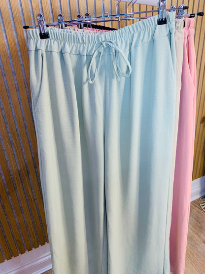 Lightweight pants