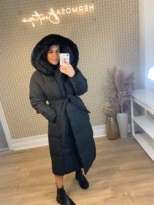 THE COAT BLACK