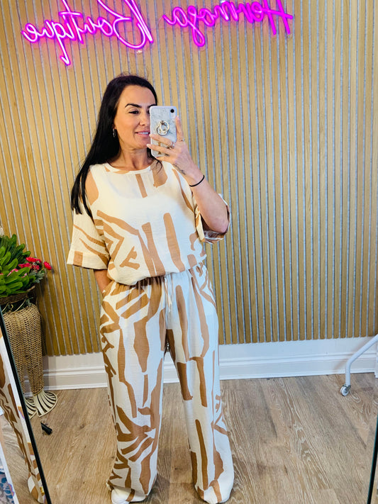 QED Two Piece Beige