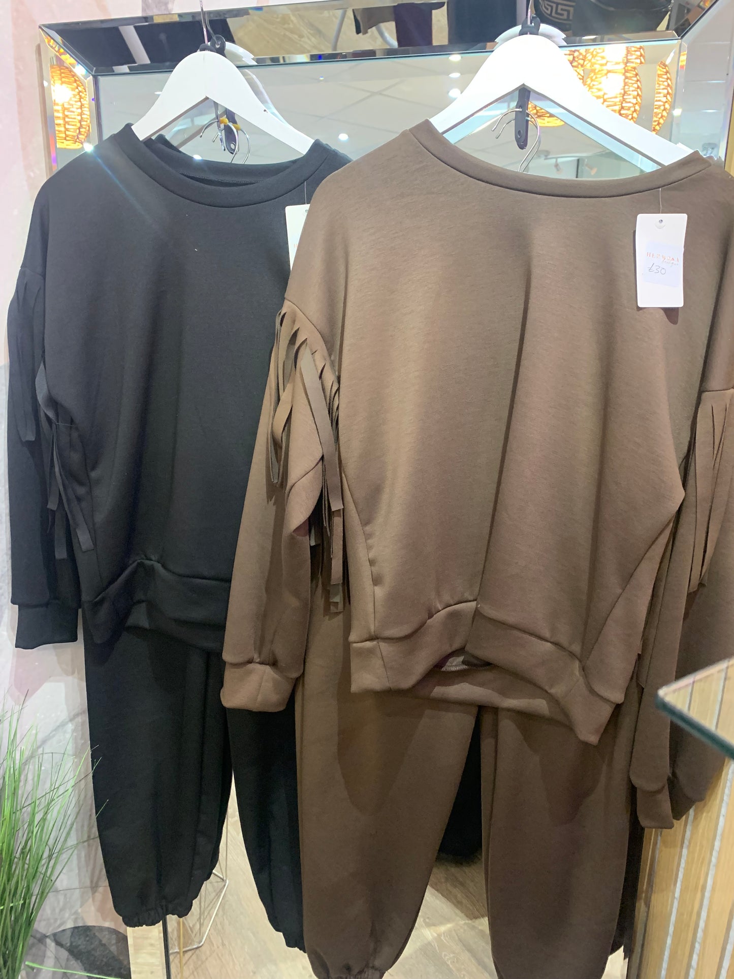 Tassel Tracky