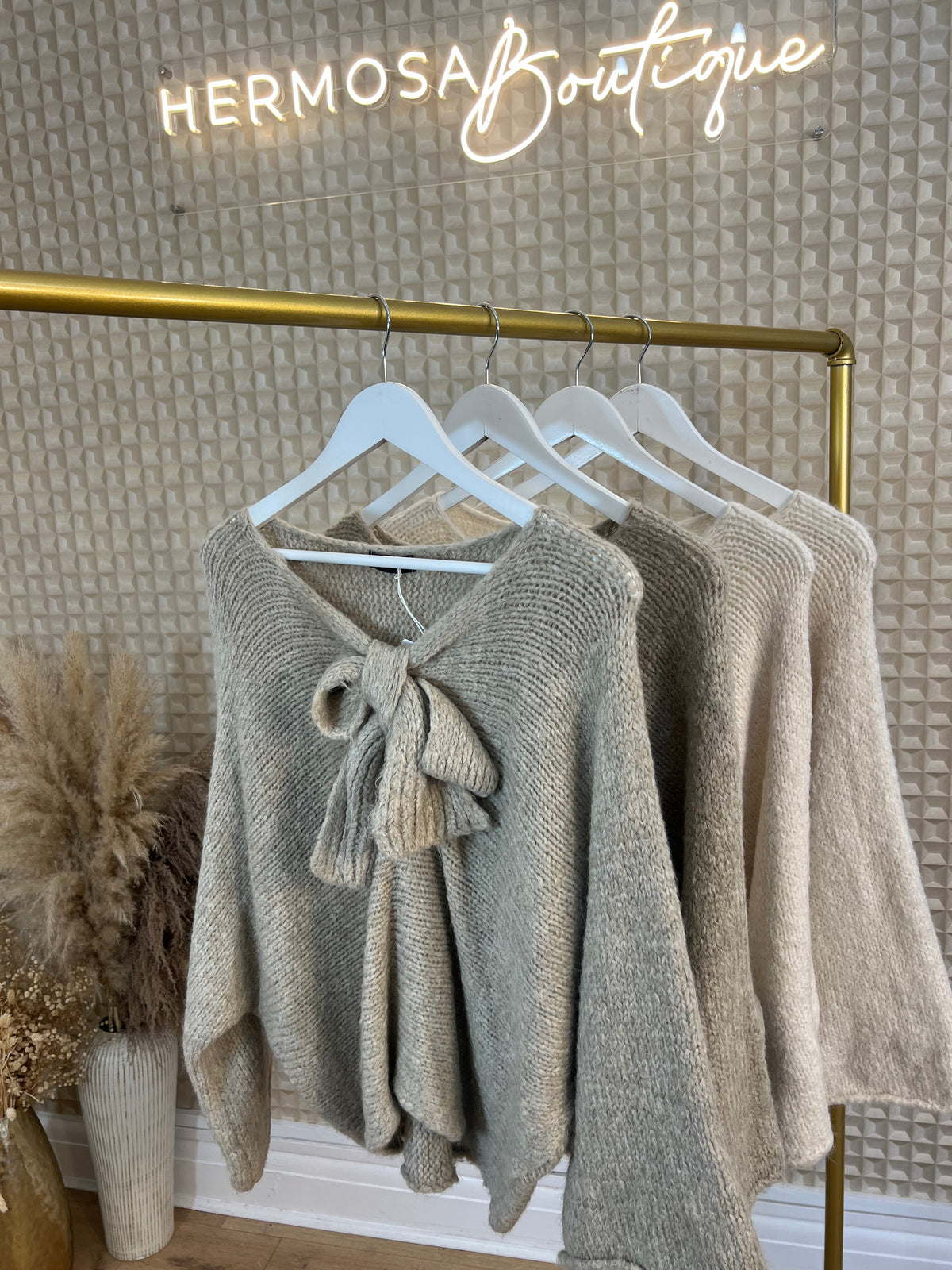 Bow Jumper