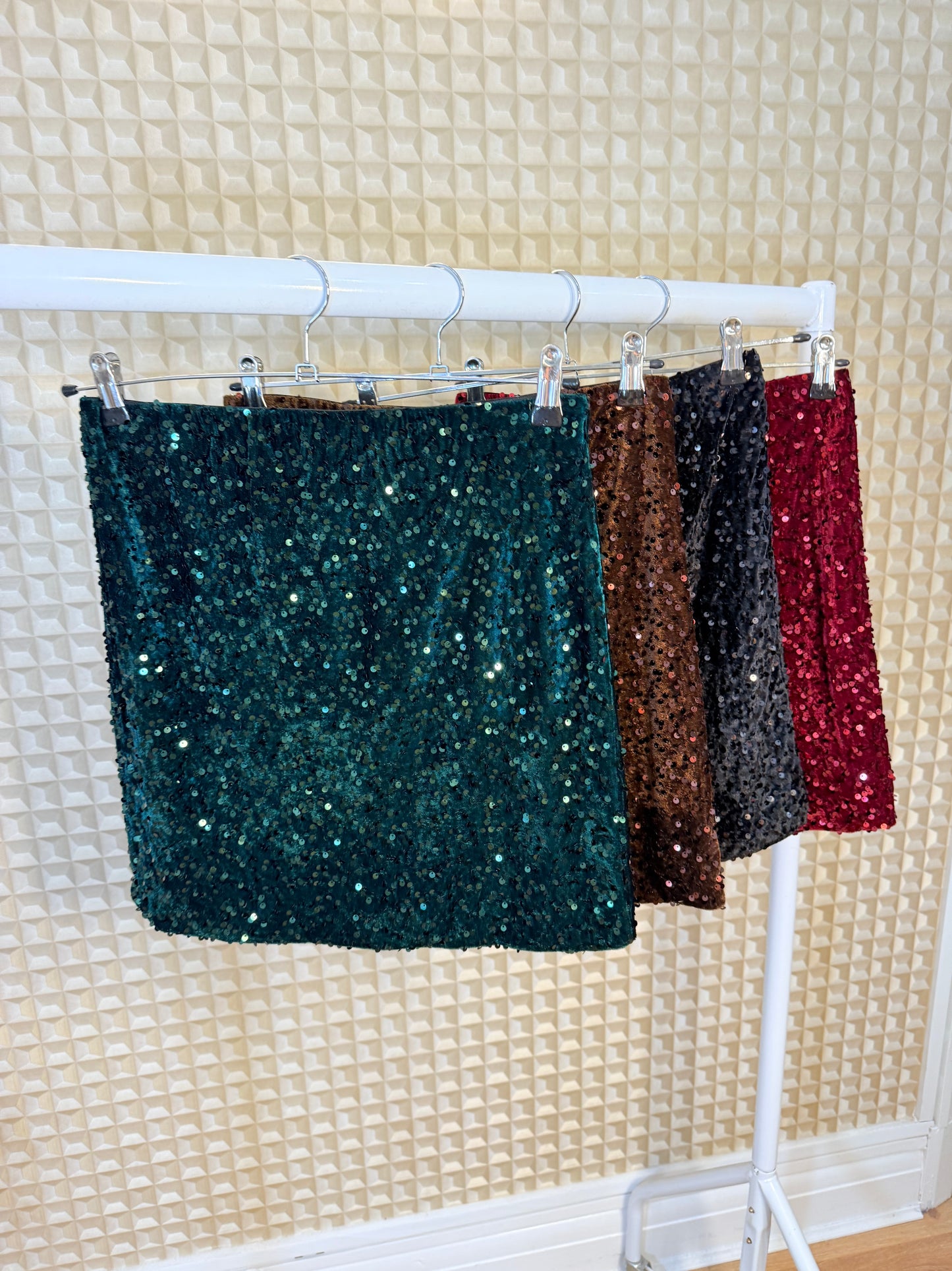 Diverse Sequinned Skirt