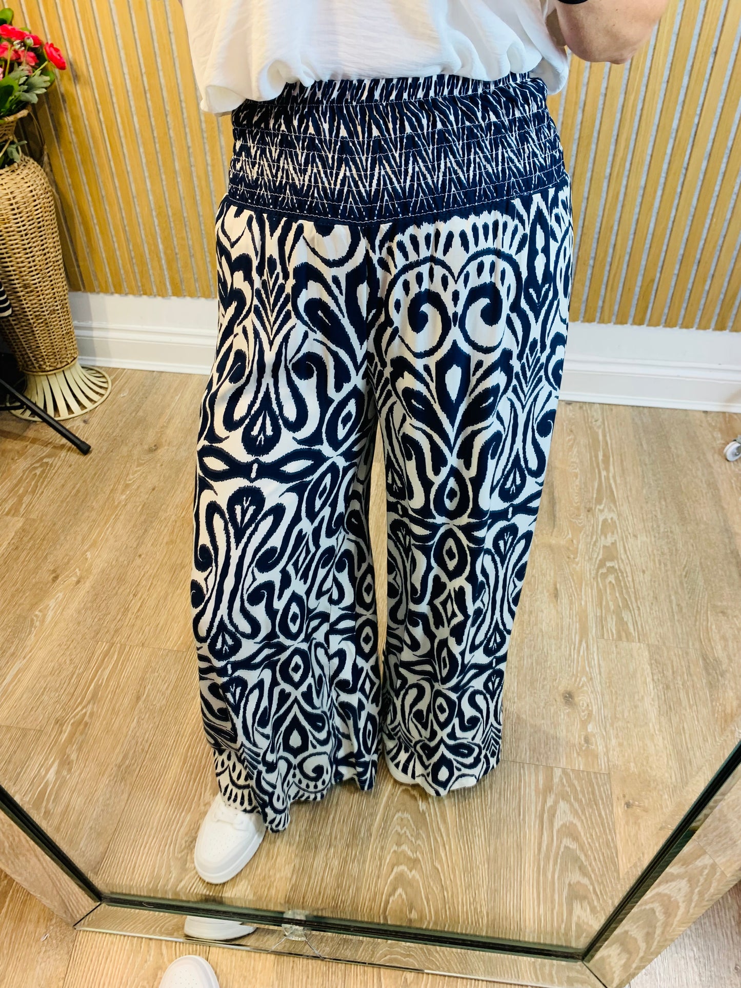 KM Wide Leg