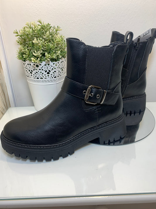 Lapari Black PU Boots