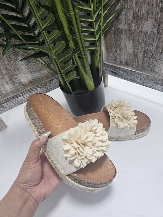 Flower Slider Cream