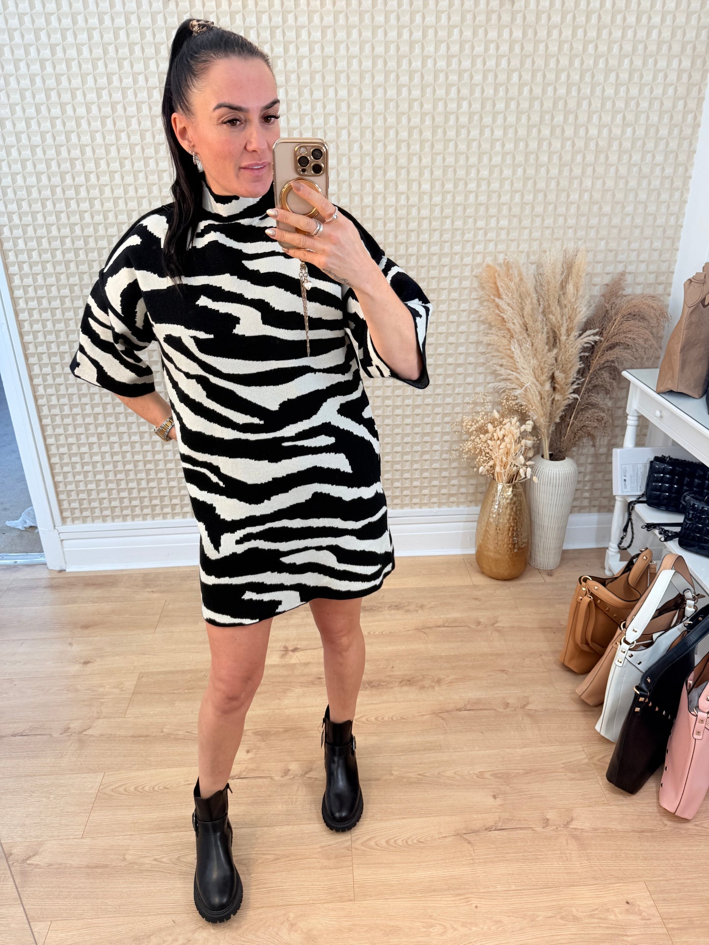 Tiger Knit Dress Black