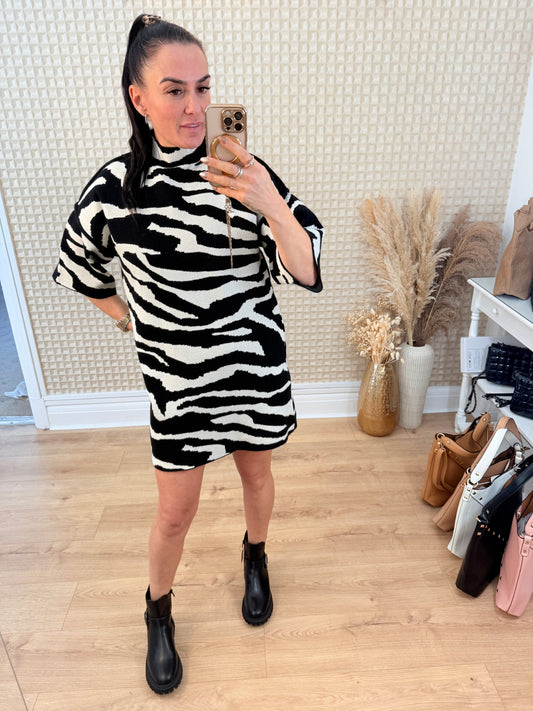Tiger Knit Dress Black