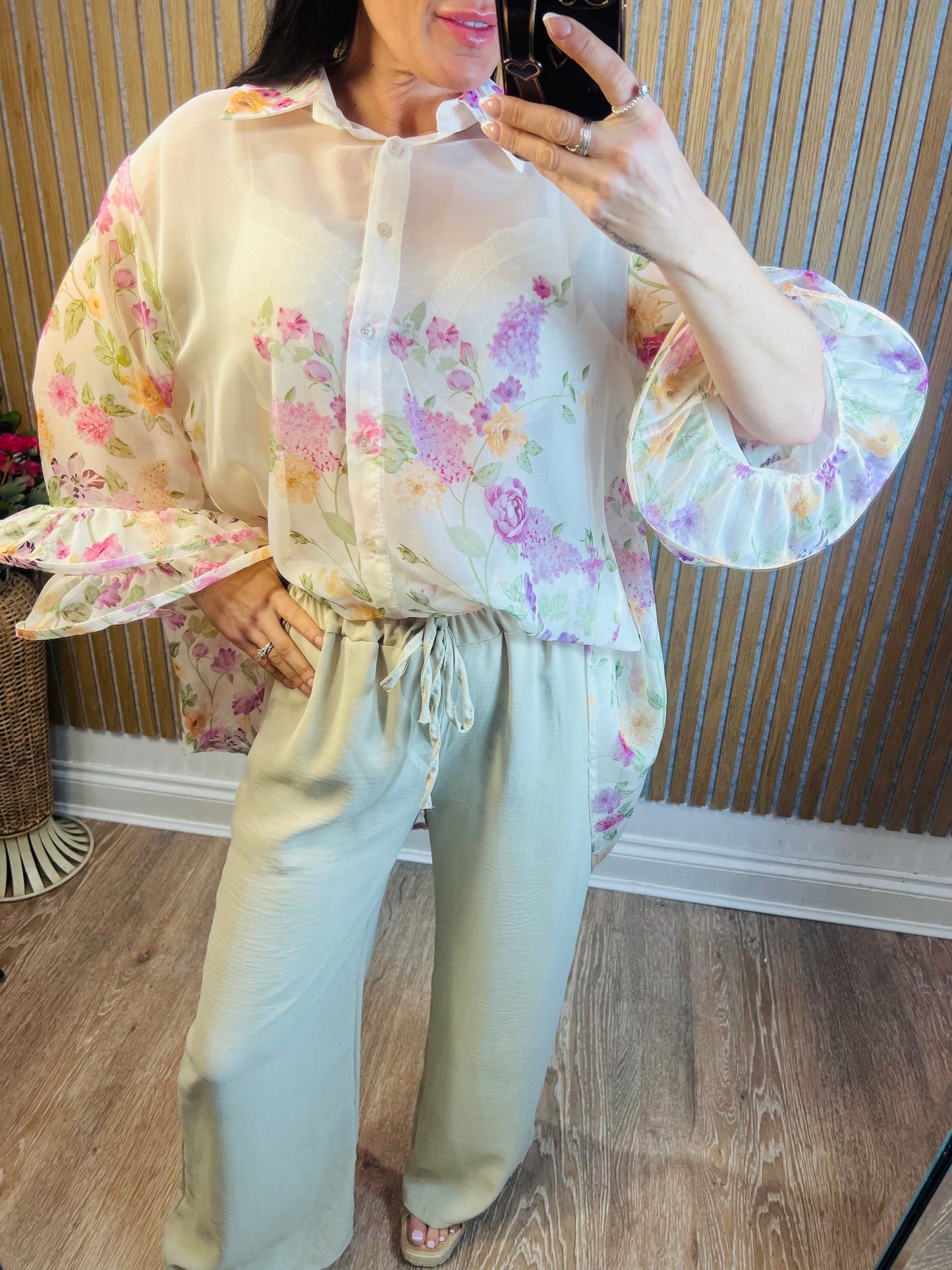 Diverse Chiffon Frill Sleeve