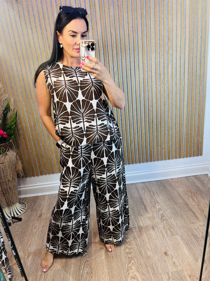 Lamiar Palm Two Piece