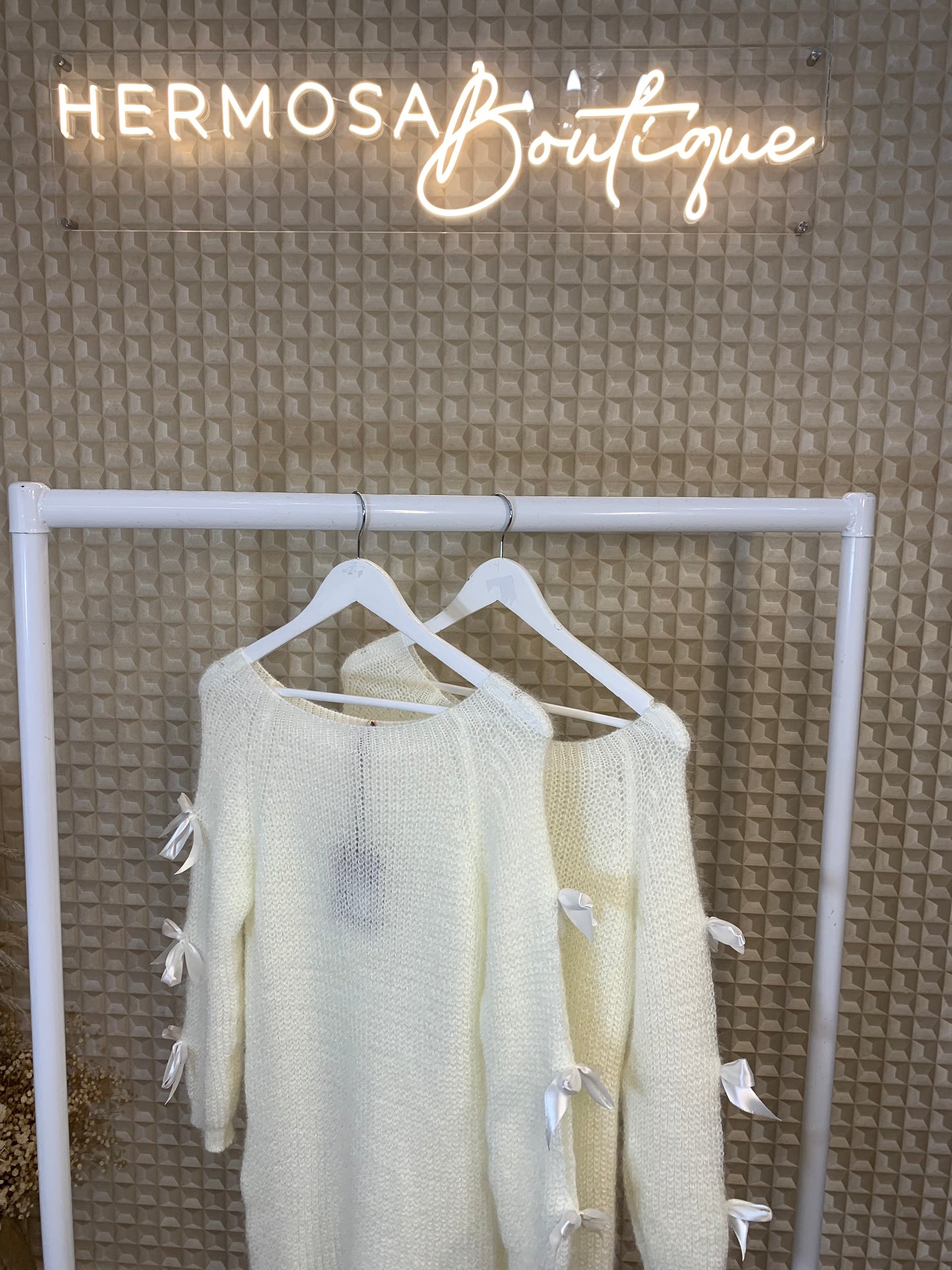 Cream Bow Sleeve Knit