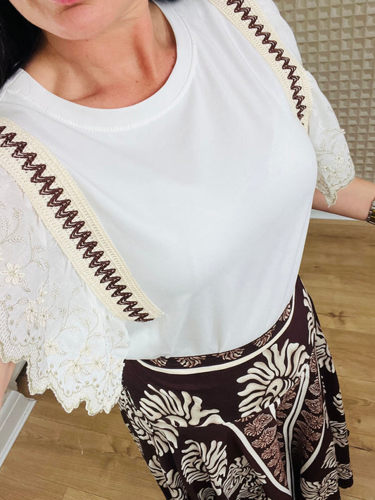 White Browm zig zag Frill Tee