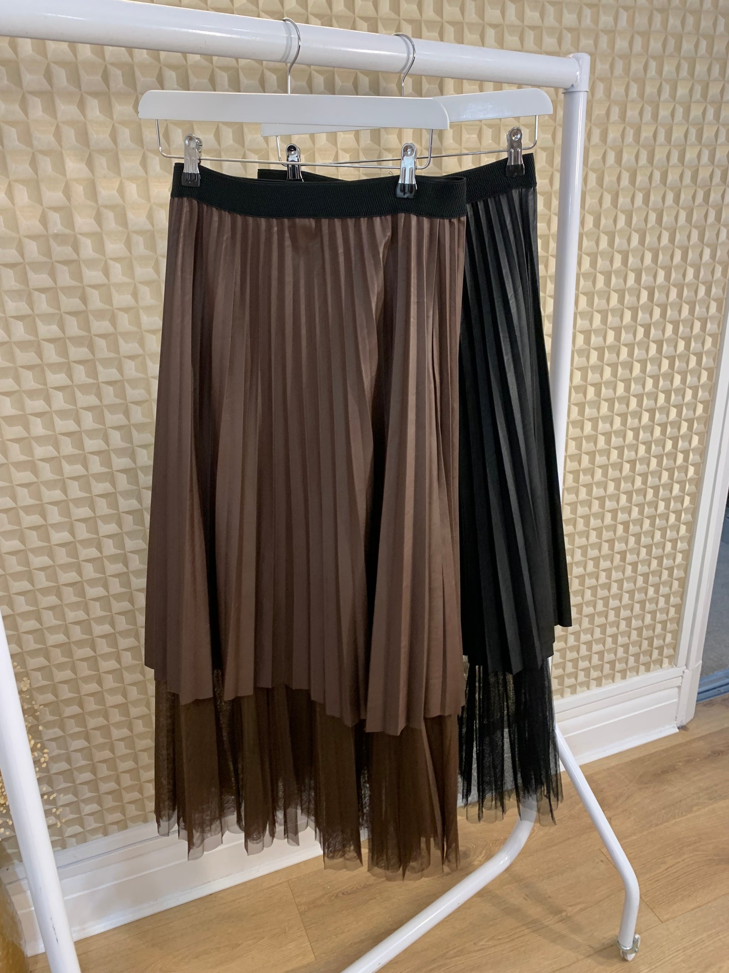 Pu PLEATED SKIRT