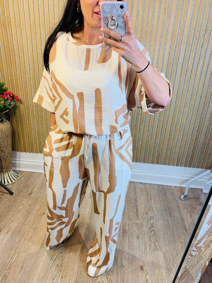 QED Two Piece Beige