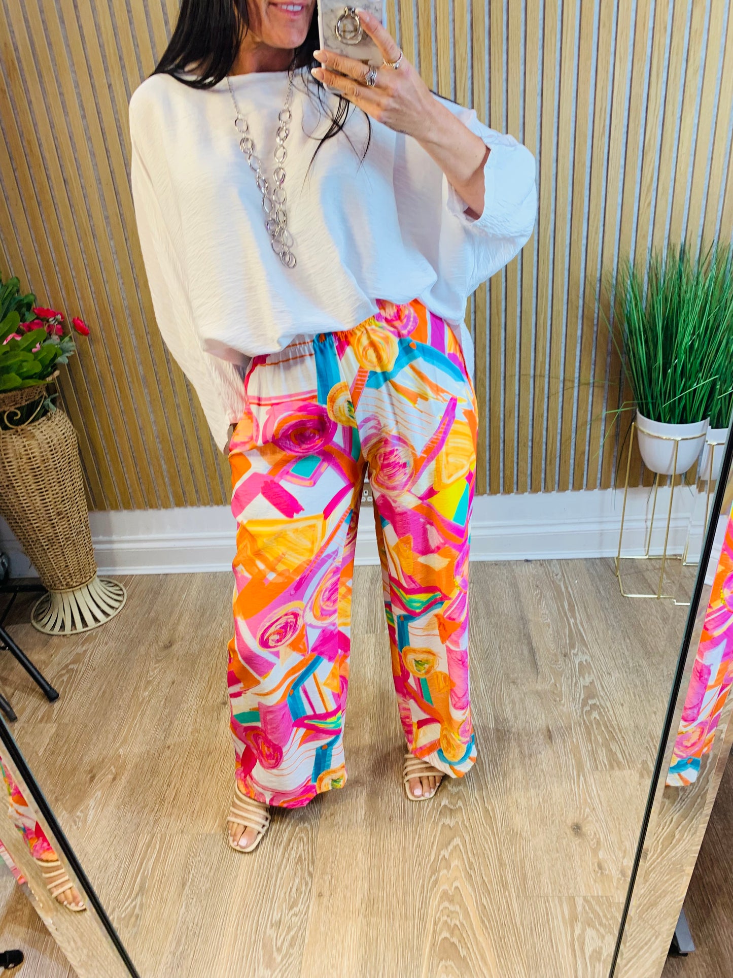 Abstract Trouser