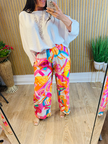 Abstract Trouser