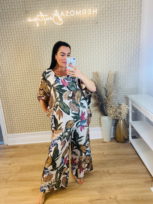 Lamiar Two Piece