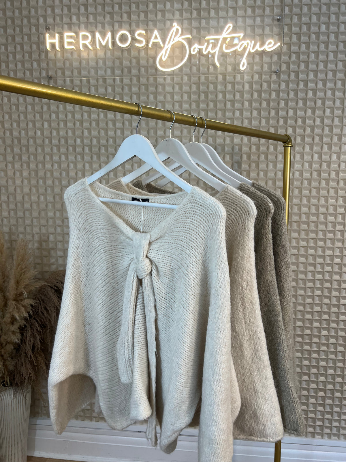 Bow Jumper