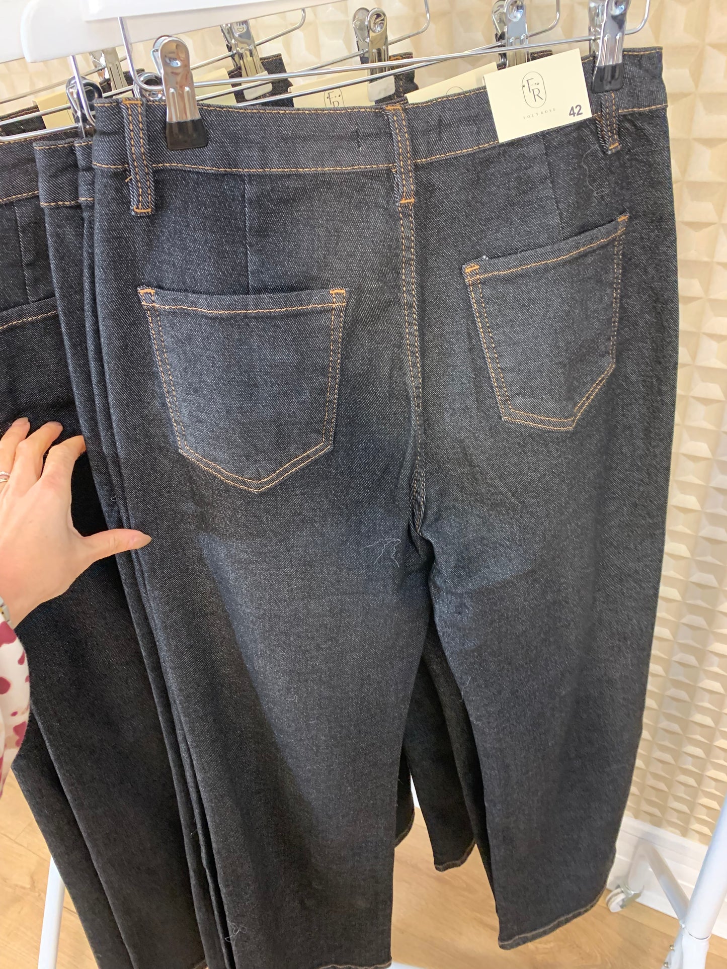 Folyrose Leslie Fit Denim Button Jeans