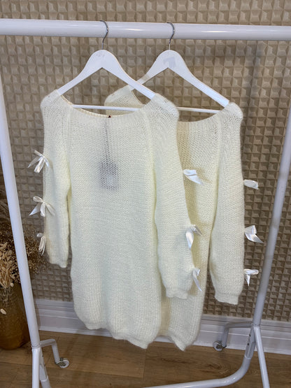 Cream Bow Sleeve Knit