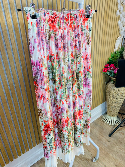 Pleated Flower Trousers