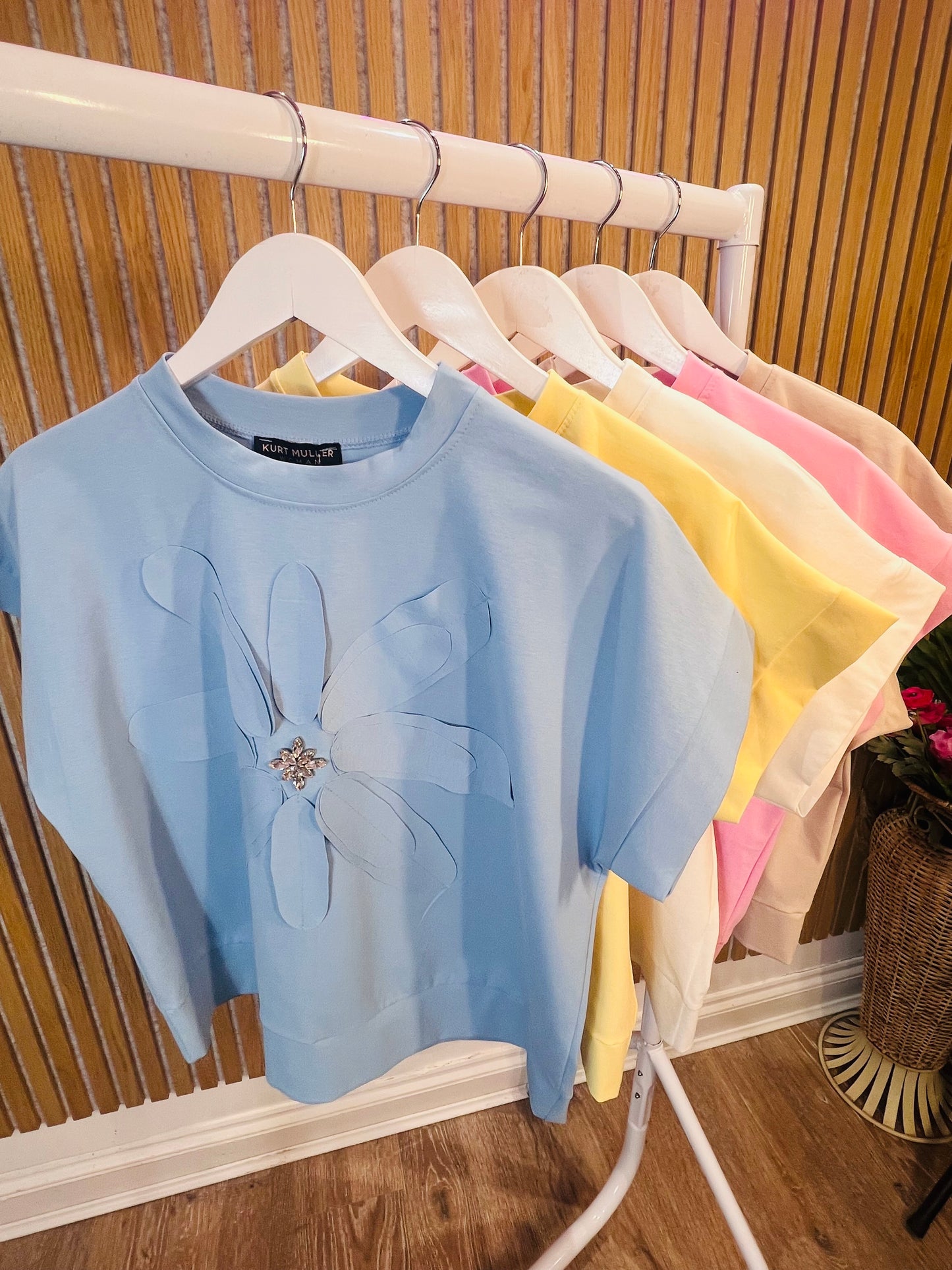 Galaxy Daisy Tee