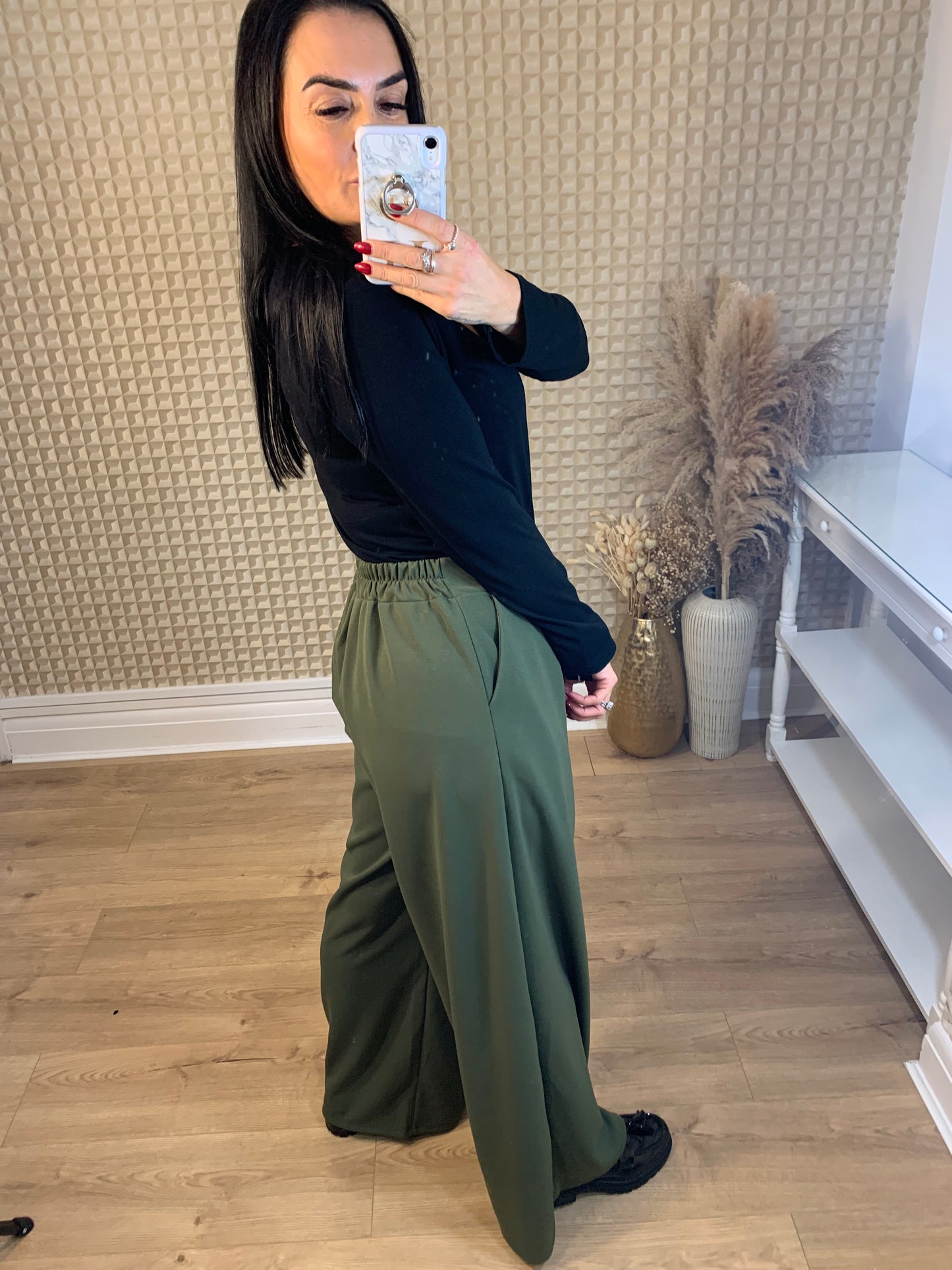 Goose Island Smart Pleat front Trousers