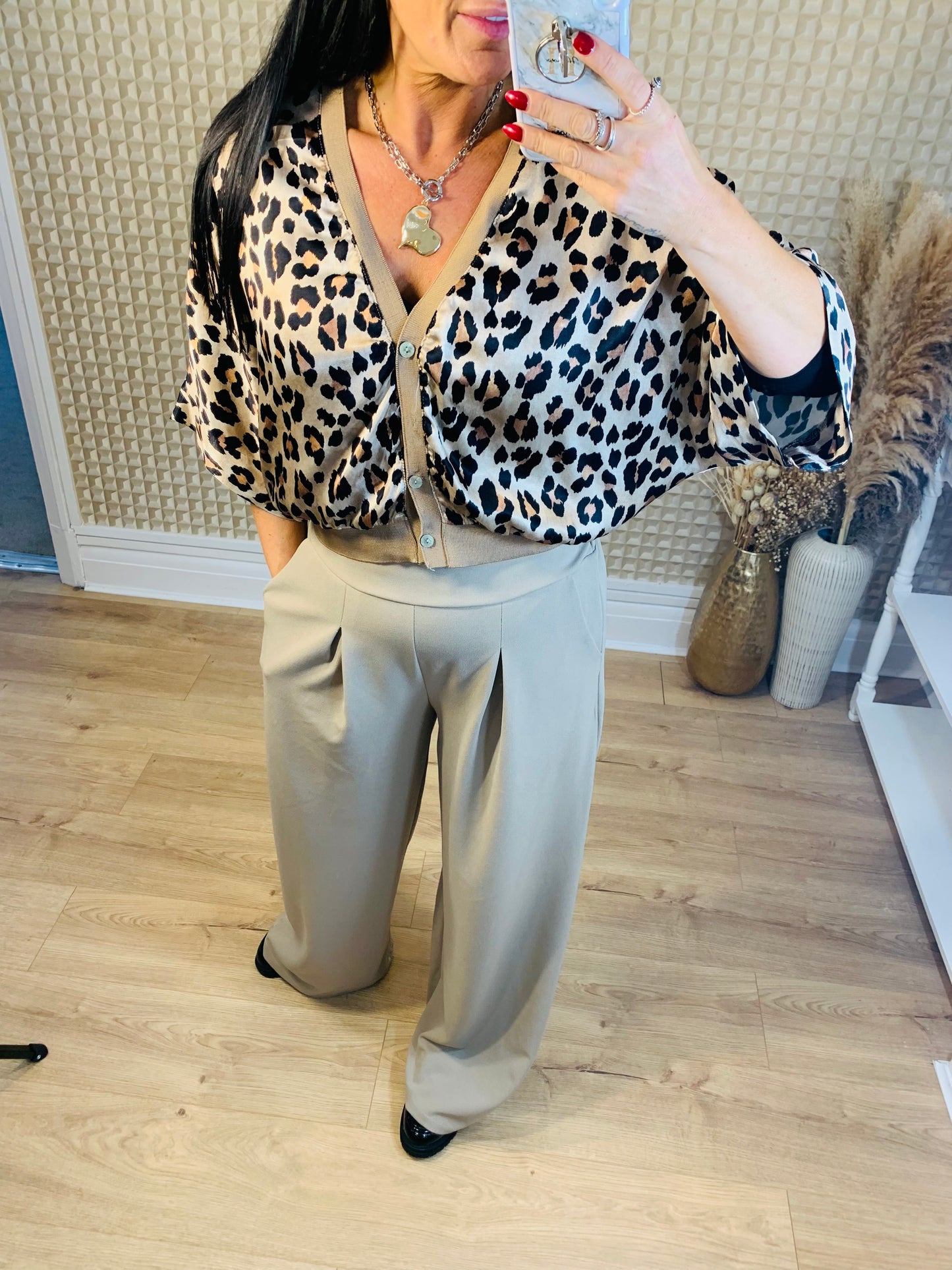 Goose Island Smart Pleat front Trousers