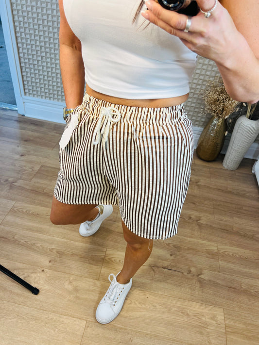 Striped Shorts L/XL