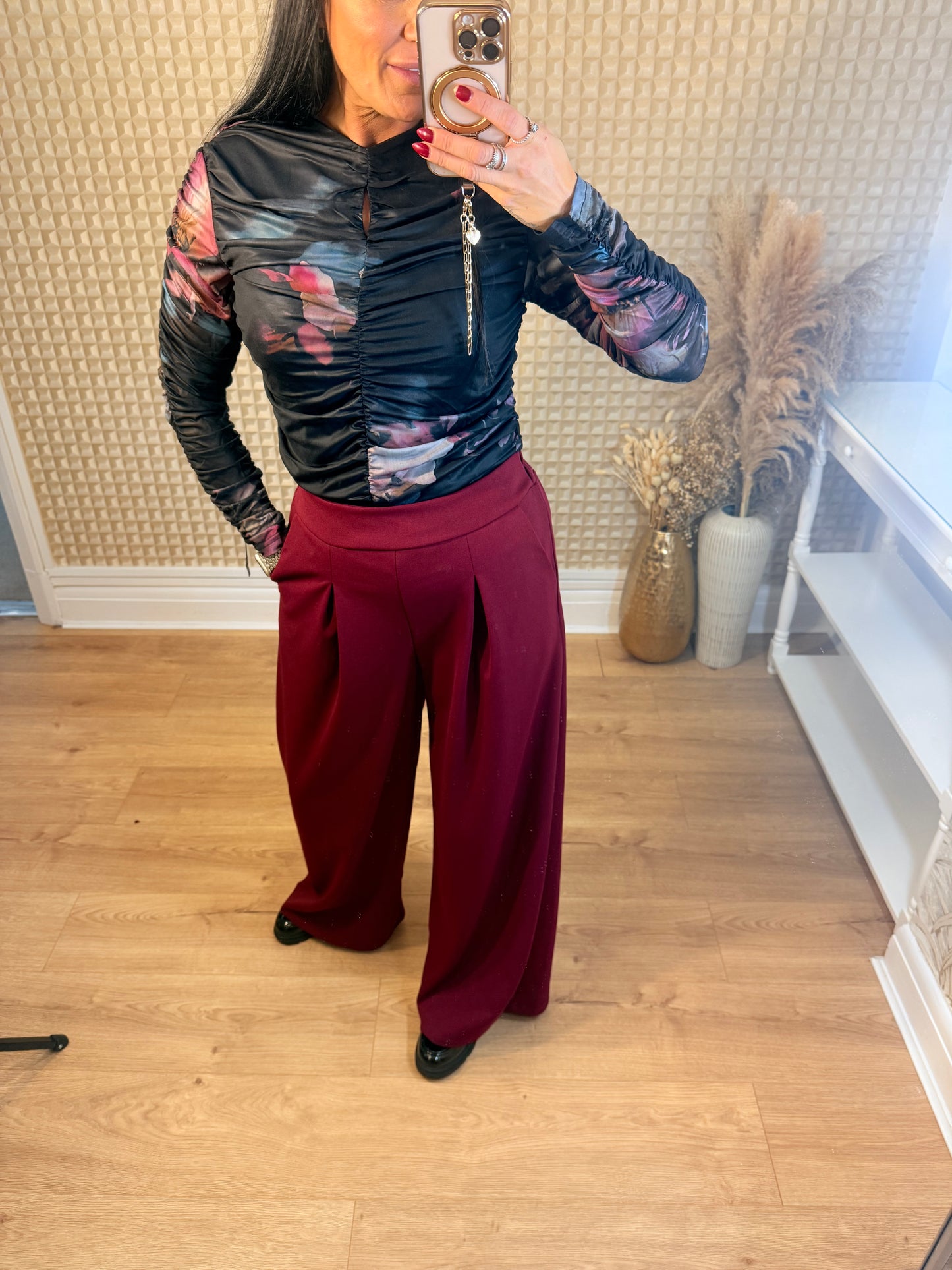 Goose Island Smart Pleat front Trousers