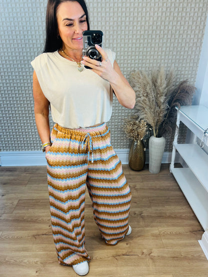 Izzy Bubble Hem Top