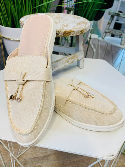 MOCCASIN MULE CREAM