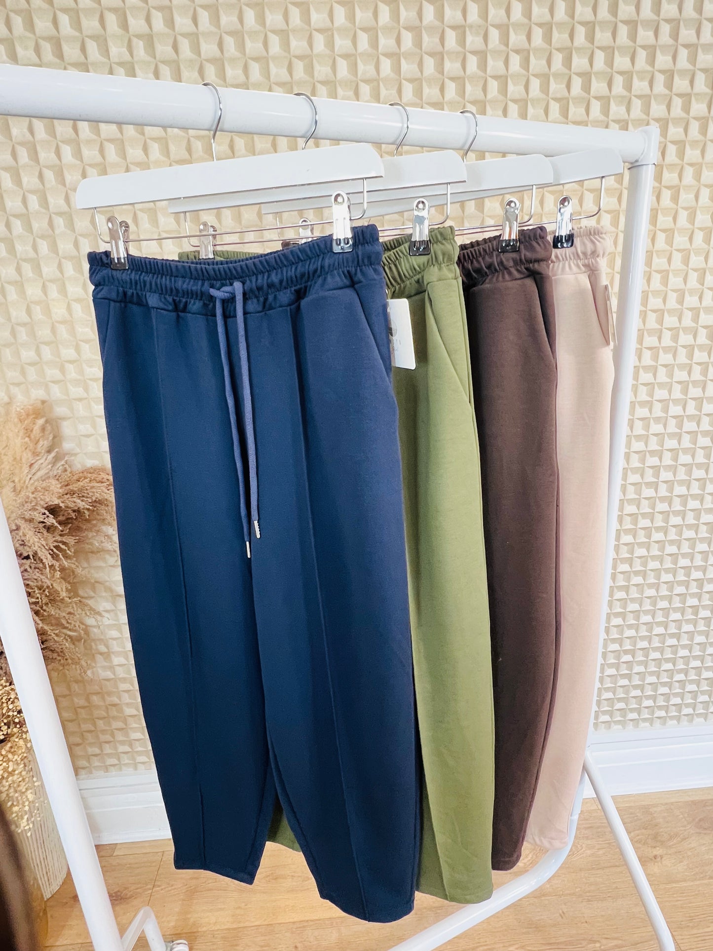 Tapered Smart Jogger