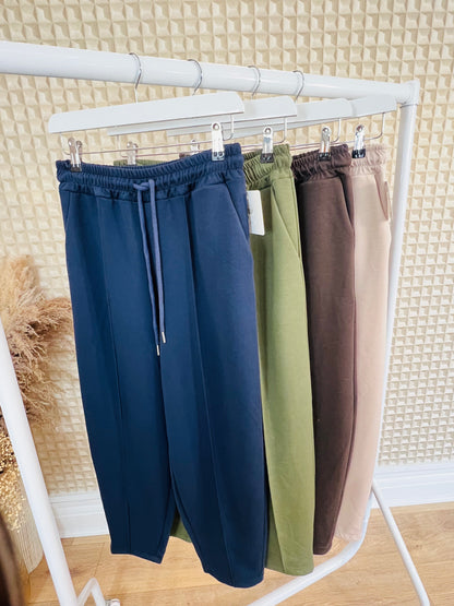 Tapered Smart Jogger