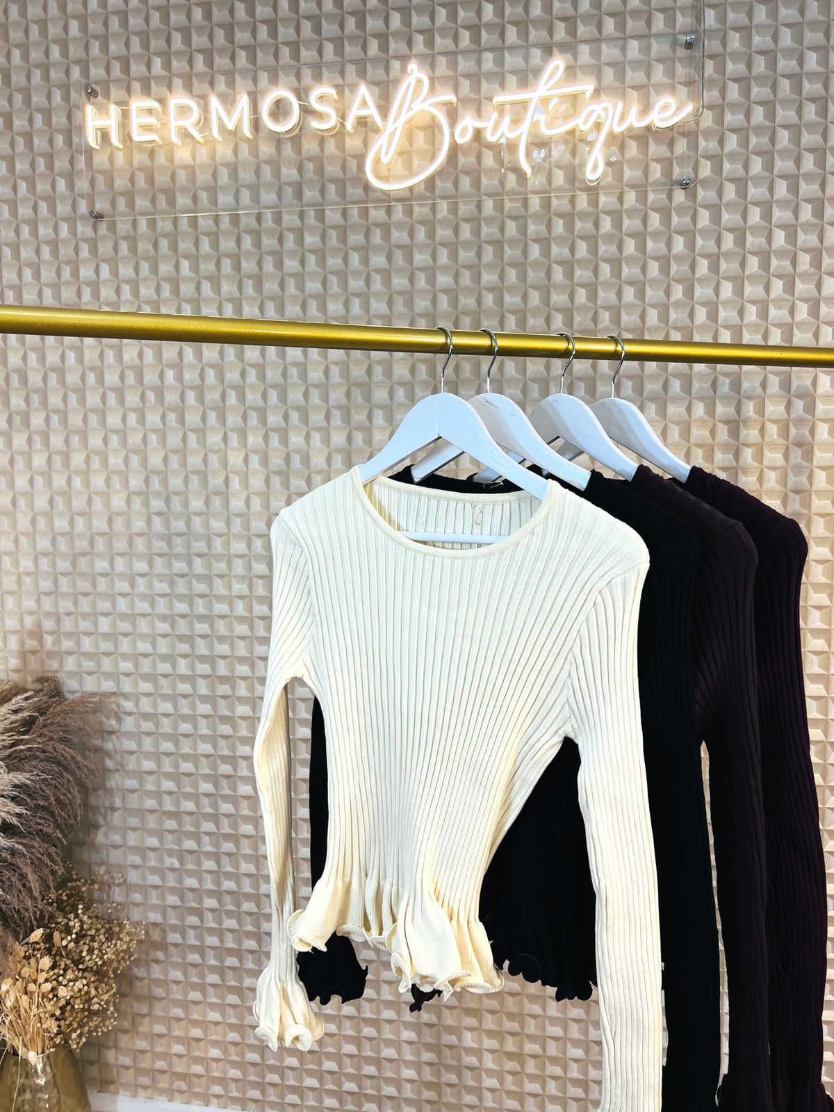 Ribbed Frill Top
