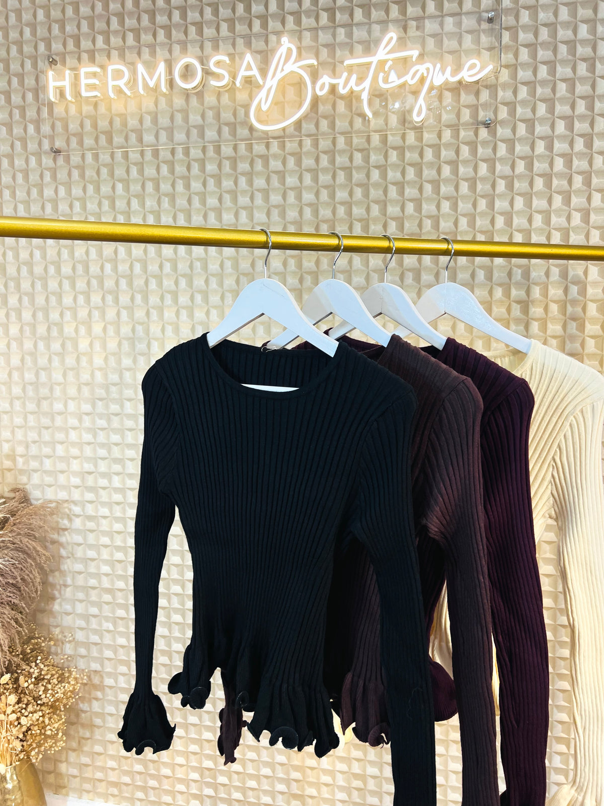 Ribbed Frill Top